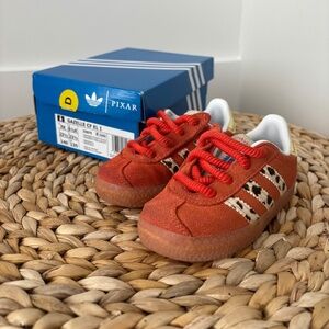 Kid’s Adidas Gazelle sneakers